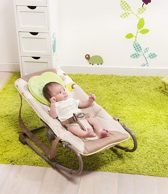 Babymoov Babywippe Transat & Kopfkissen Lovenest Babymoov Babywippe Transat & Kopfkissen Lovenest